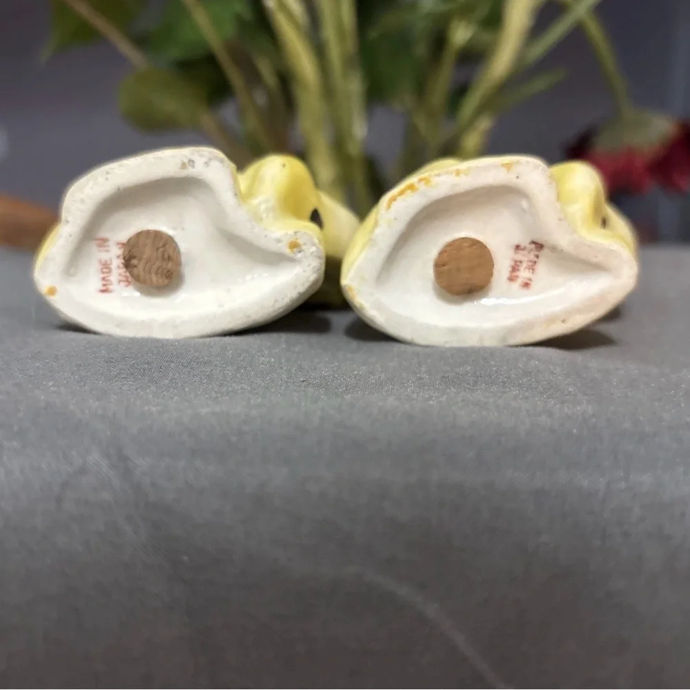 Vintage Made In Japan Yellow Spotted Leopards Salt and Pepper Shaker - Picture 4 of 5